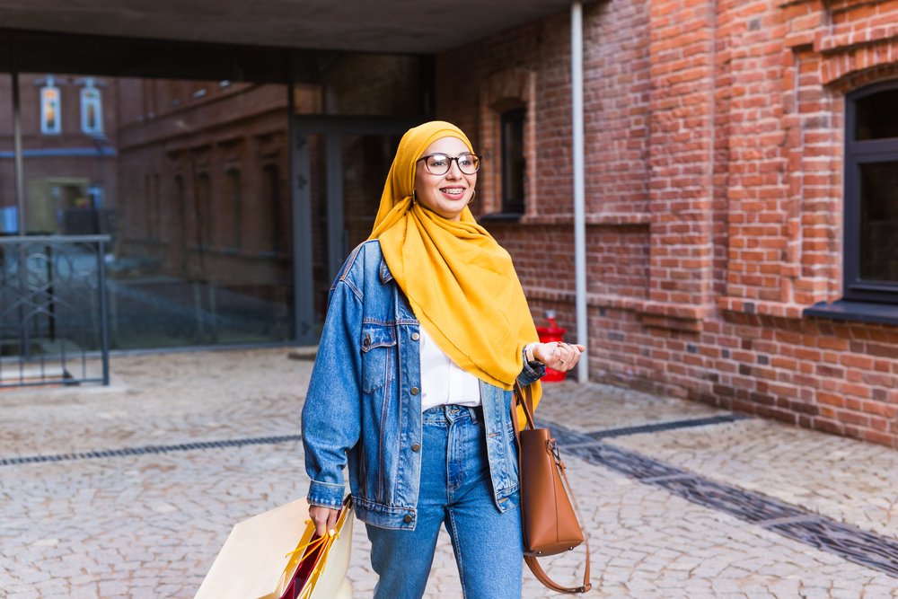 Behind the Scenes: A Day in the Life of a Fashion Influencer